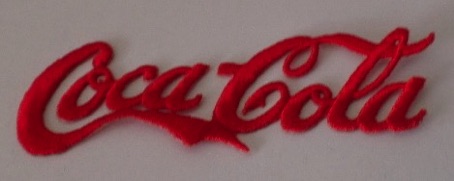 9544-1 € 5,00 coca cola geborduurde letters kleur rood.jpeg